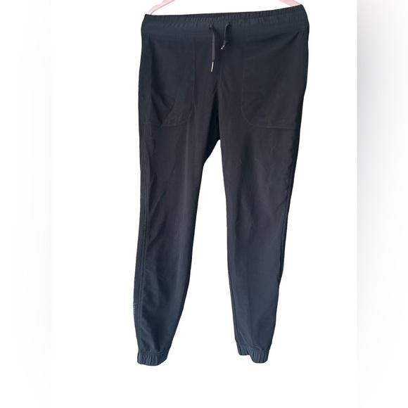 lululemon athletica Black Track Pants mesh - Picture 2 of 13